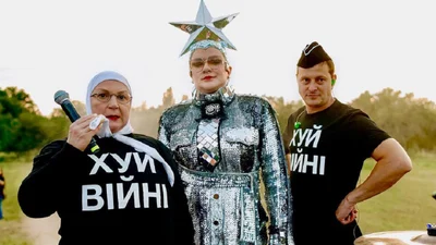 Все на Щекавицу: Верка Сердючка лишила Instagram сна голеньким фото в стрингах