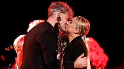 Тоня Матвиенко призналась, что они с Арсеном Мирзояном любят секс онлайн