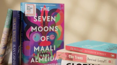 Назвали книгу-переможця Букерівської премії 2022 - вона розмиває межі різних жанрів