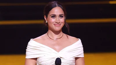 Меган Маркл підловили на шопінгу в комбінезоні за $600