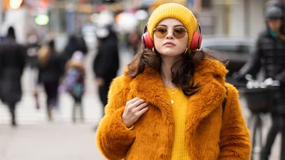 Селена Гомес прокоментувала спільні фото з Гейлі Бібер