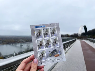 'Кримський міст на біс': Укрпошта випустила нову хітову марку - фото 550439