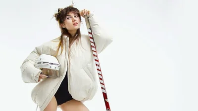 Jerry Heil розповіла, хто дав їй гроші на дороге навчання в США