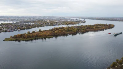Фото дня: у Херсоні нарешті майорить український прапор