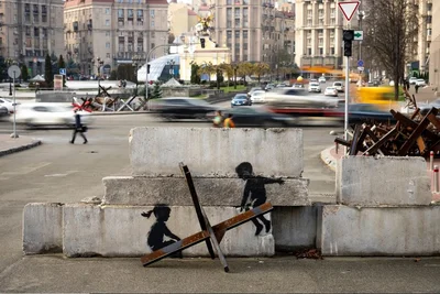 Бенксі підтвердив, що створив сім графіті на Київщині - фото 550715