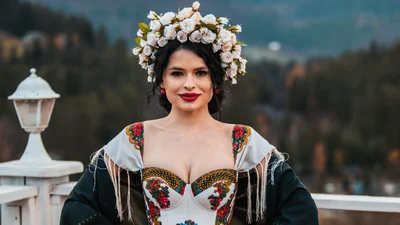 KRISTONKO выпустила новую мощную версию песни "Батько наш - Бандера, Україна - Мати"