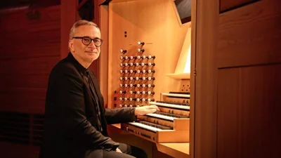 На фоне слухов о разводе Меладзе опубликовал трогательное фото Веры Брежневой