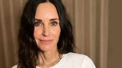 Кортні Кокс розіграла фанатів "Друзів", і це відео – концентрація милоти