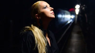 Творческий эксперимент: Тоня Матвиенко представила сингл "Кульбаби"