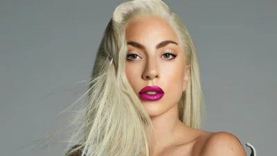 Леди Гага повторила вирусный танец Уэнздей под свой хит "Bloody Mary"