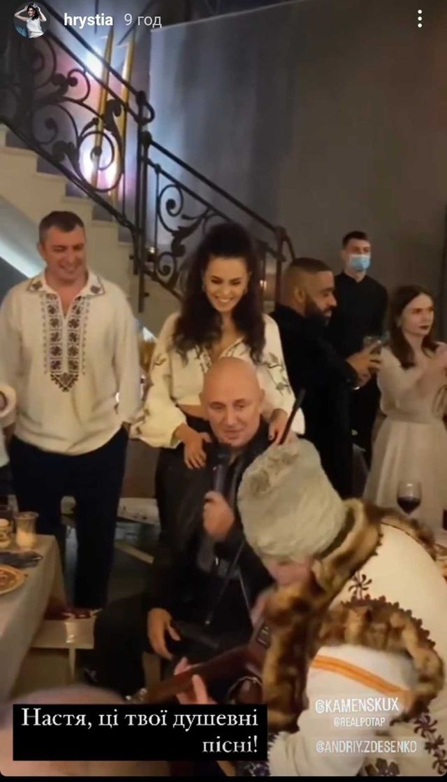 На фоне слухов о разводе: Потап и Настя Каменских появились вместе на вечеринке - фото 551997