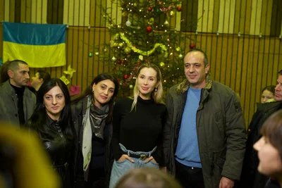 Светлану Лободу наградили премией за помощь Украине - фото 552078
