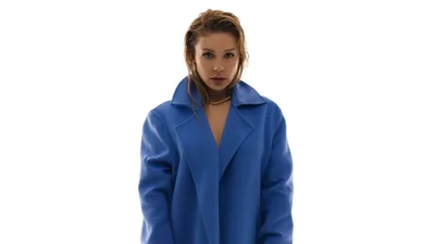 Тина Кароль в пальто на голое тело взбудоражила Instagram не на шутку