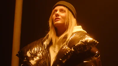 Слушаем новый трек KOLA "Літачок"