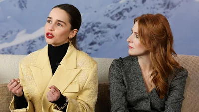 Брови Емілії Кларк з "Гри престолів" такі жваві, що потрапили в меми