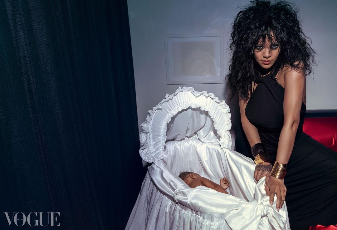 Сімейна фотосесія: вагітна Ріанна з сином і коханим ASAP Rocky на обкладинці Vogue - 553780 Сімейна фотосесія: вагітна Ріанна з сином і коханим ASAP Rocky на обкладинці Vogue - фото 553780