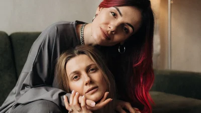 MamaRika и KOLA презентовали трогательную песню "Люди"