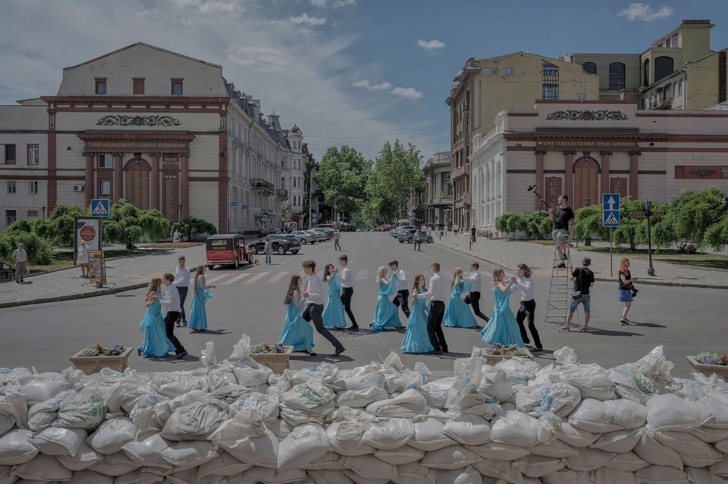 10 знімків з року повномасштабної війни, які збурюють емоції в душі кожного українця - 554122 10 знімків з року повномасштабної війни, які збурюють емоції в душі кожного українця - фото 554122