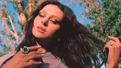 Нікола Пельц розповіла, як Бруклін Бекхем запанікував перед весіллям