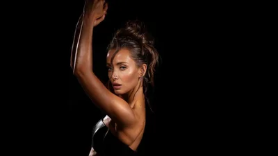 Схудла Ксенія Мішина знялася в гарячій фотосесії