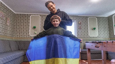 Красавчик Орландо Блум приехал в Киев и прошел забавный тест на украинца
