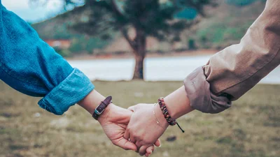 Украинцы во время войны стали чаще изменять любимым, и вот почему