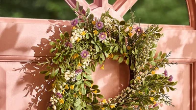 Великдень 2023: святкові вінки своїми руками