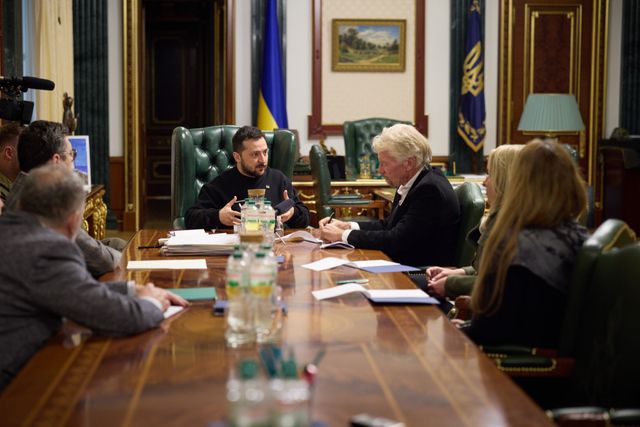 Миллиардер Ричард Брэнсон встретился в Киеве с Владимиром Зеленским - фото 555739