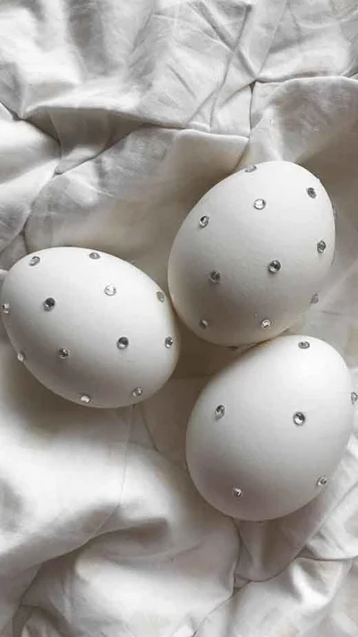ТОП стильних ідей декору пасхальних яєць на Великдень 2023 - фото 555821