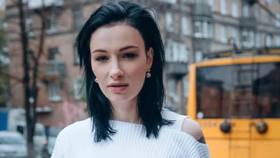 Анастасии Приходько аннулировали визу после судебного конфликта с Петром Порошенко