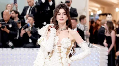Самые красивые и провокационные костюмы из Met Gala 2023, которые и Лагерфельд заценил бы