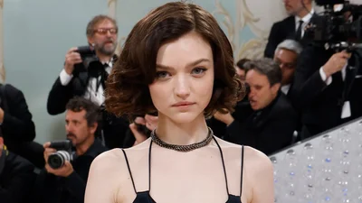 Украинская дизайнер Светлана Бевза и модель Паша Гаруля на дорожке Met Gala 2023