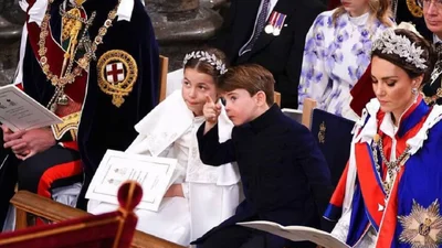 Принцесса Шарлотта, принцы Джордж и Луи и их рожицы – порция позитива в коронации Чарльза