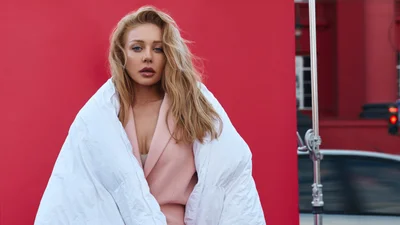 Тина Кароль заявила, что стесняется своего выступления на "Евровидении 2006"