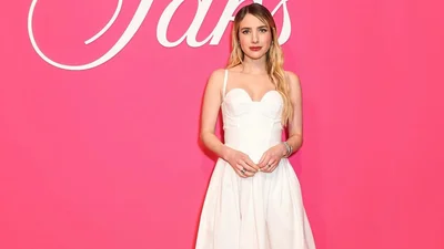 Эмма Робертс назвала свой любимый фильм со звездной тетей Джулией Робертс