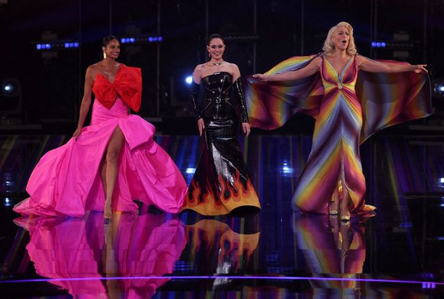 Евровидение 2023: 'огненный' образ Юлии Саниной для первого полуфинала конкурса - фото 557192