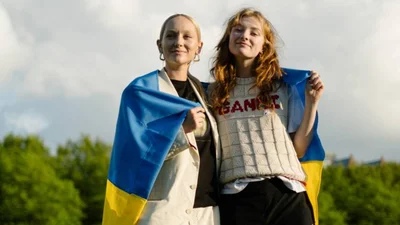 ROXOLANA выступила на концерте в Гааге с сине-желтым флагом