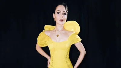 Образ Юлии Саниной для финала "Евровидения-2023" доказывает: она – самая стильная ведущая