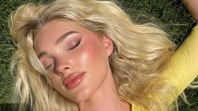 Ніжно-рожевий макіяж - літній тренд, на який ми чекали