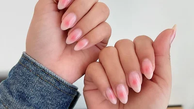 Рум'яні нігті - суперлітній тренд манікюру для твоїх нігтиків