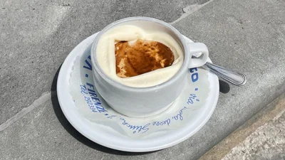 Эспрессо в мороженом: напиток из этого кафе мгновенно стал вирусным