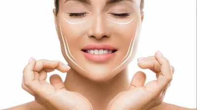 6 легких технік масажу обличчя від зморшок