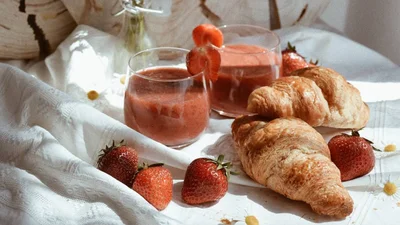 Чистое наслаждение: готовим безалкогольный клубничный коктейль