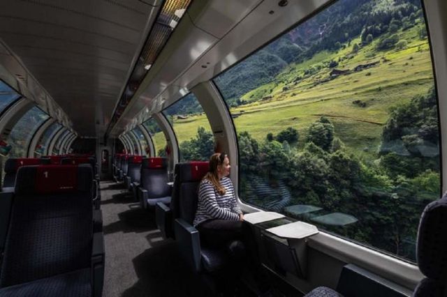 Поїздки мрії: запускають потяг з панорамними вікнами, який вражатиме краєвидами - фото 558487