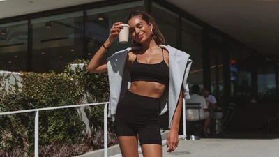 Одно упражнение, которое помогает подтянуть ягодицы и ноги одновременно