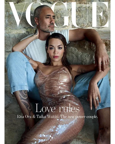 Влюбленные Рита Ора и Тайка Вайтити украсили страницы Vogue Australia - фото 558767