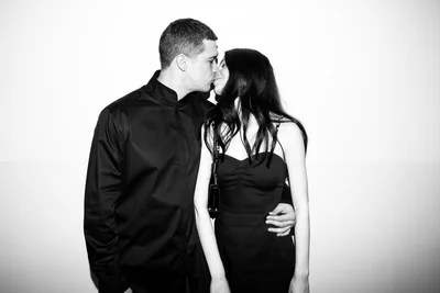 Міністр Федоров показав чуттєві фото з дружиною, на яких вони солодко цілуються - фото 558868