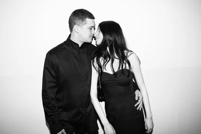 Міністр Федоров показав чуттєві фото з дружиною, на яких вони солодко цілуються - фото 558871