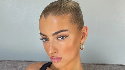 Як зробити стильну швидку зачіску, коли в тебе немає часу помити голову