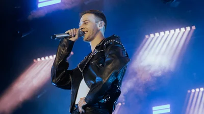 Це особистий виклик: Макса Барських вперше заспівав свій хіт "Тумани" українською